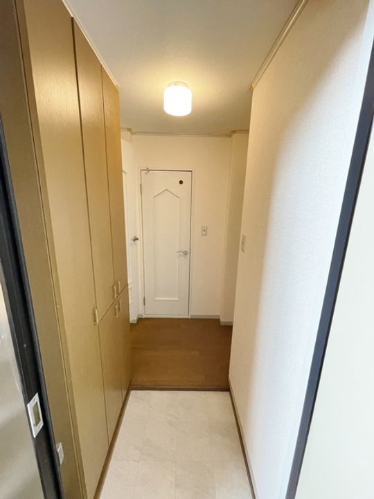 クレール清水の玄関