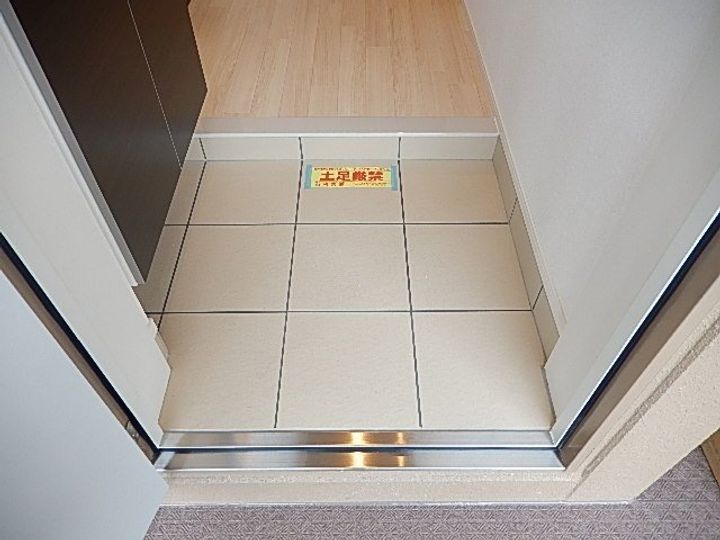 グランベル・Ⅱの玄関