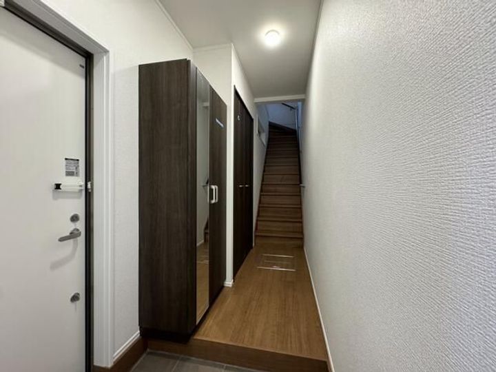 ガラージュ・ド・ルクスみゆきの玄関