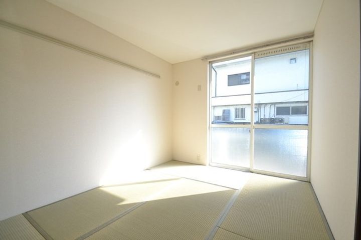 たちばなの内装