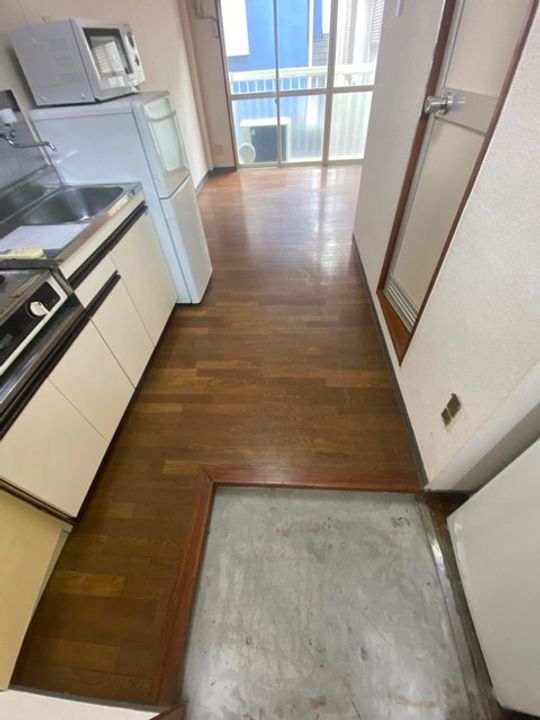 メゾンフローラルの玄関