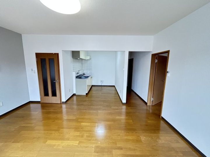 ラッキーストーリッジⅢの居間