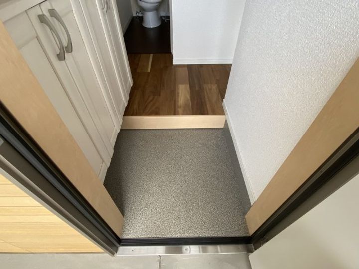 エマーブルⅣの玄関