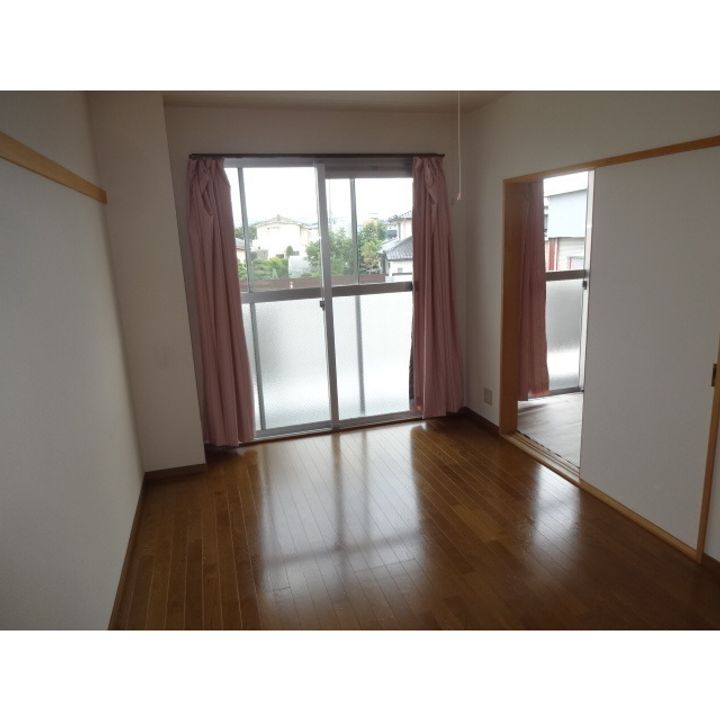 コーポかめや101の居間