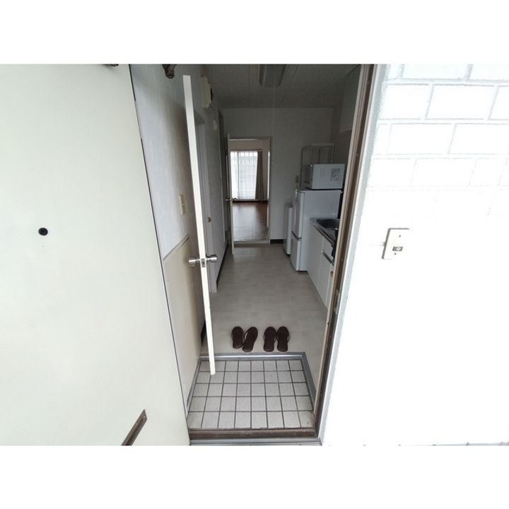 サンハイツ高宮208の玄関