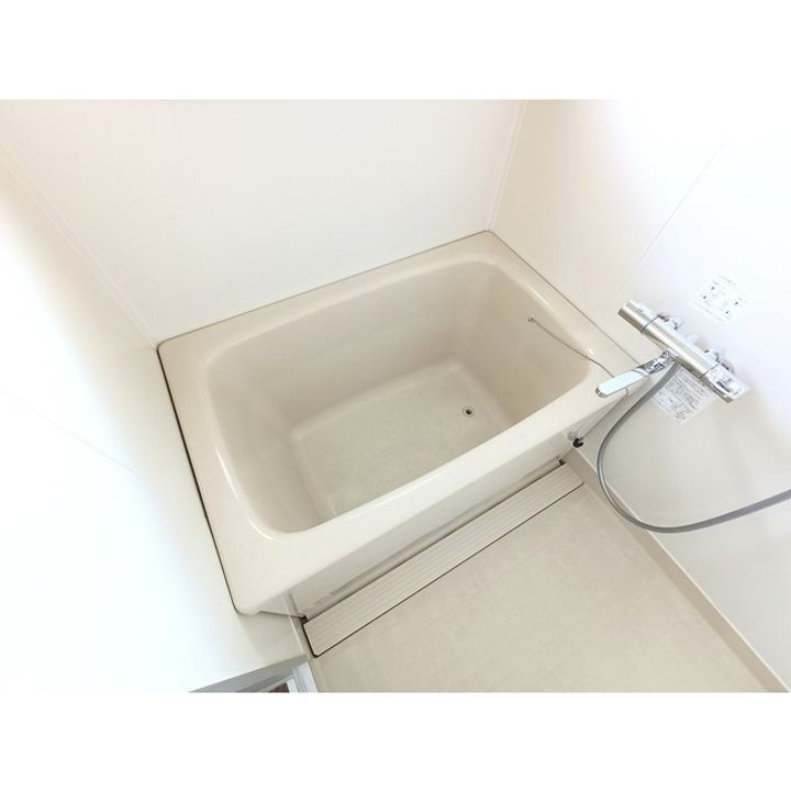 ホワイトパレス205の風呂