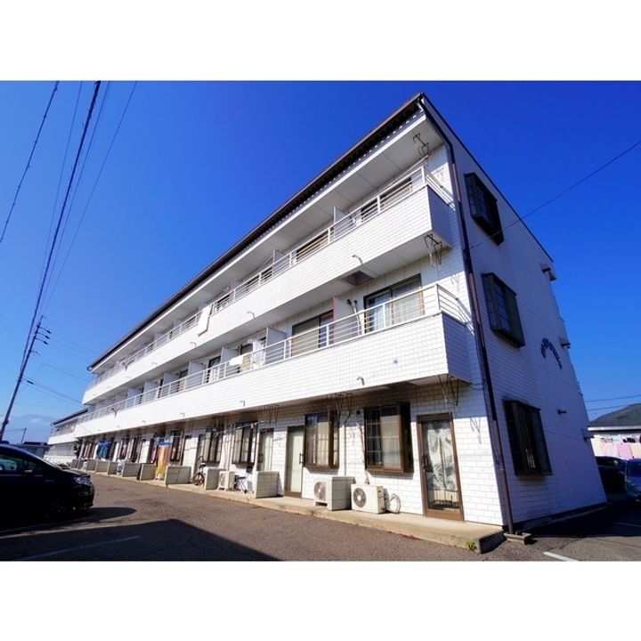 アップルズH棟112の外観