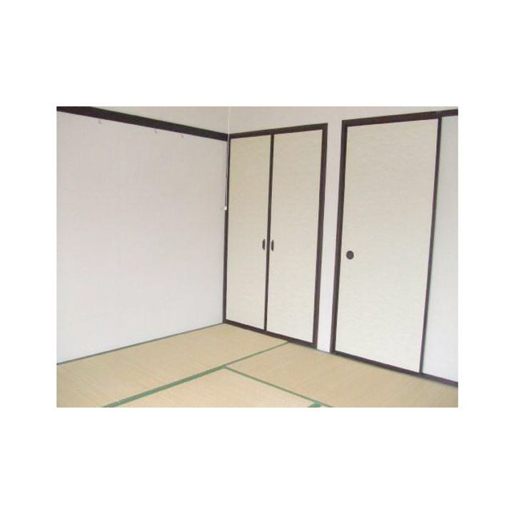 フレグランスSHIOJIRI103の居間