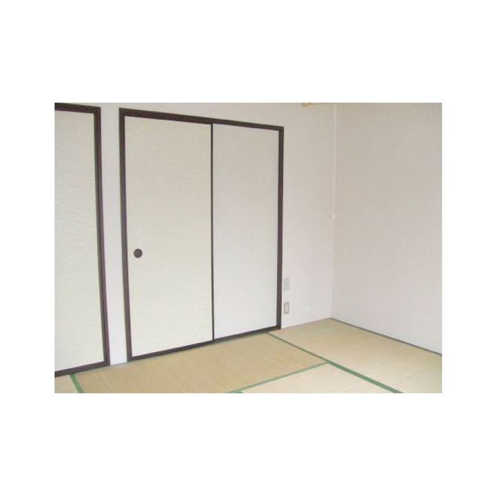 フレグランスSHIOJIRI103の居間