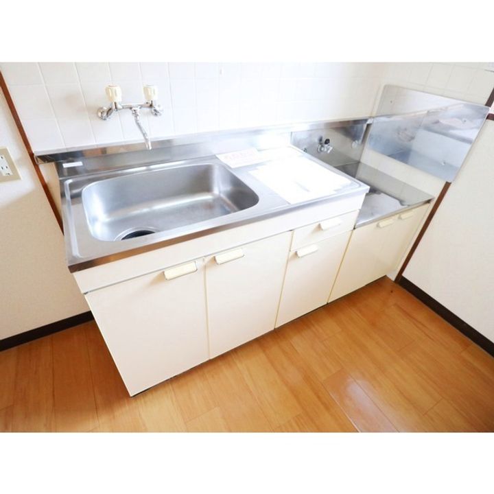 エルディムモモ101のキッチン