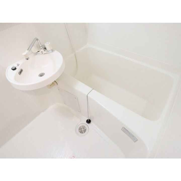 エルディムモモ101の風呂