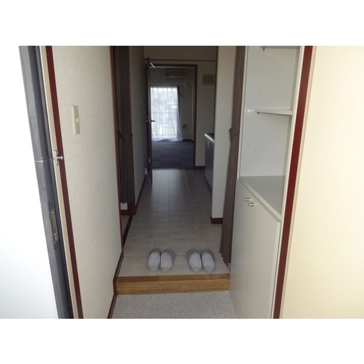 サン・ラザール501の玄関