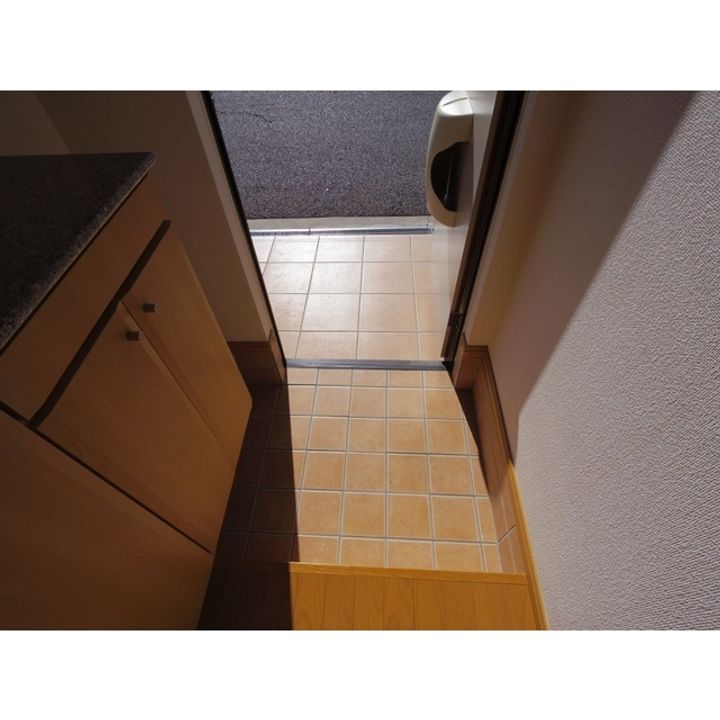 トゥー・ル・モンドD202の玄関