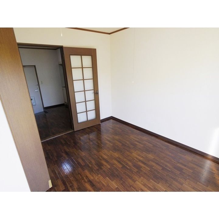 パインフィールド3号202の内装