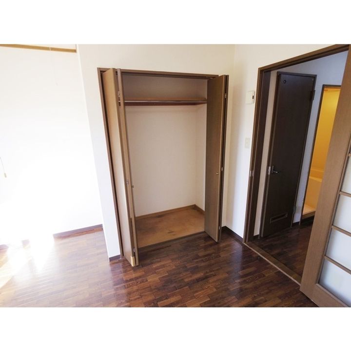 パインフィールド3号102の内装