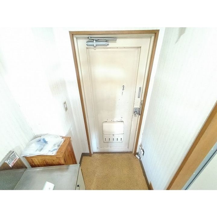 コーポ手塚301の玄関