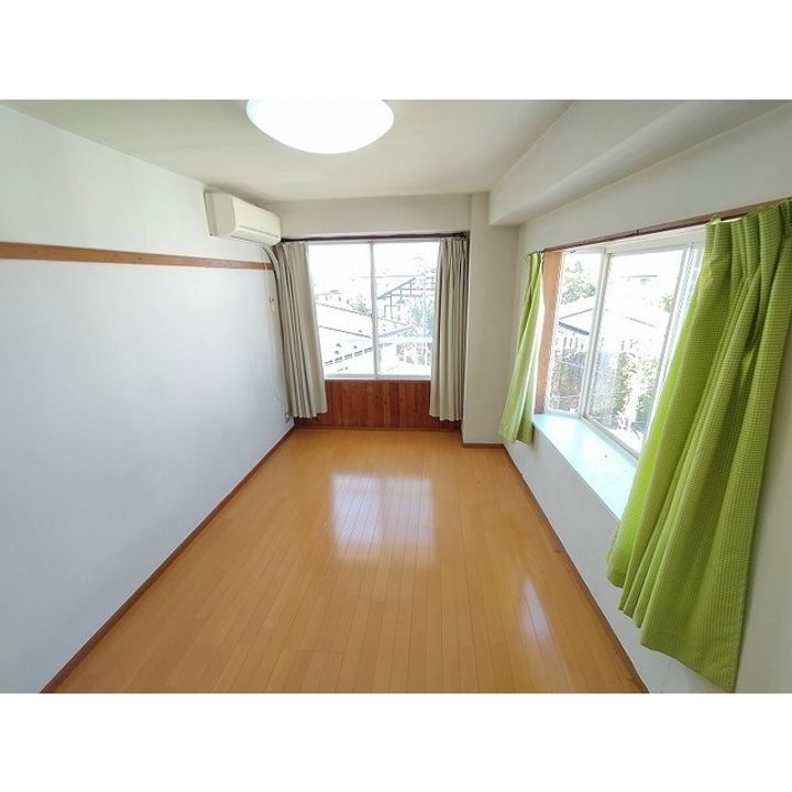 コーポ手塚301の居間