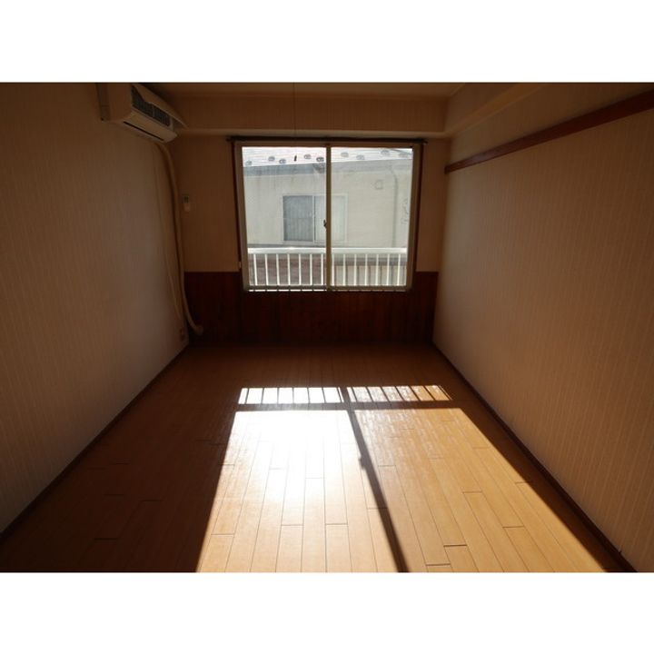 コーポ手塚203の居間