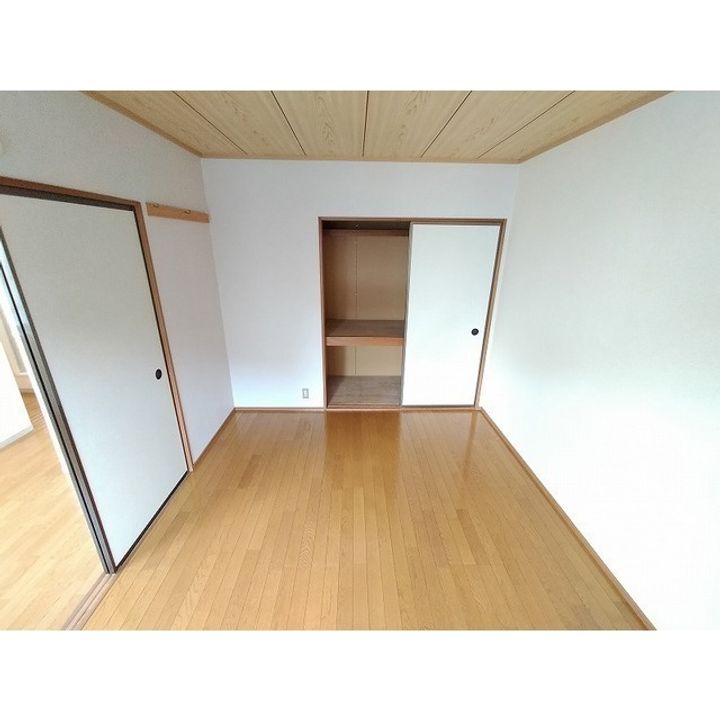 クレスト樹林 B棟103の内装