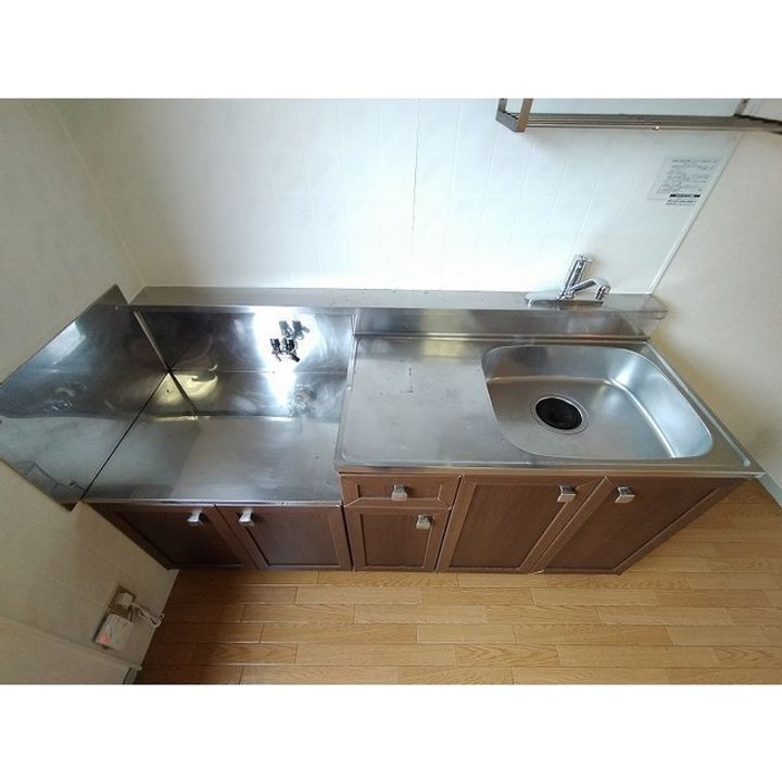 クレスト樹林 B棟103のキッチン