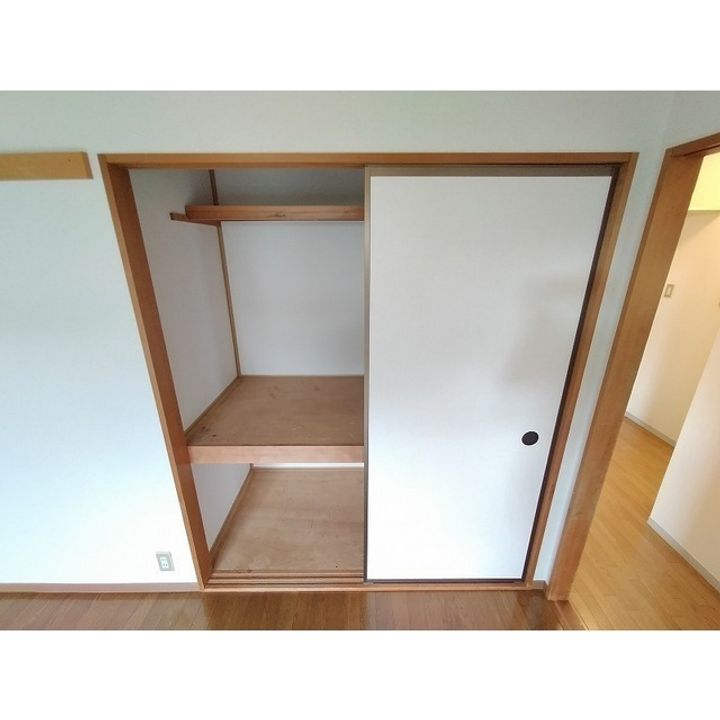 クレスト樹林 B棟103の内装