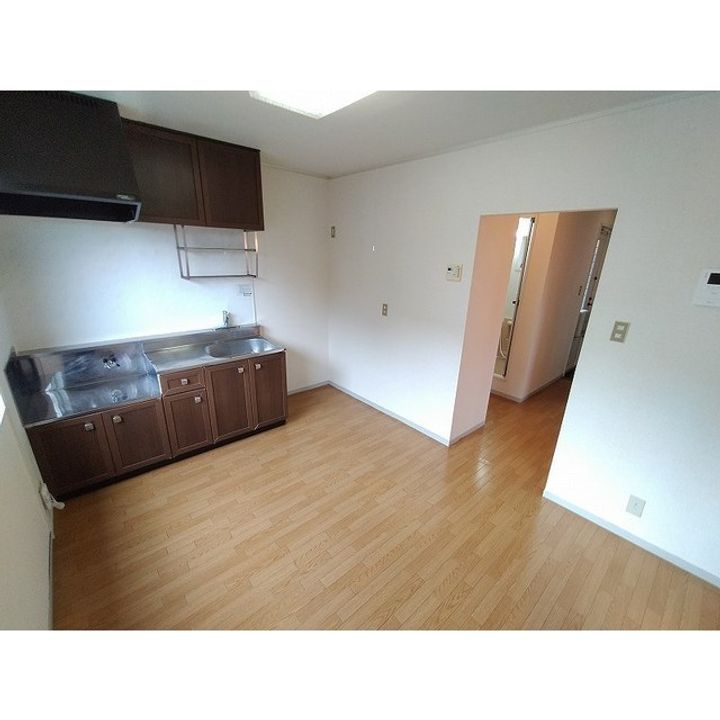 クレスト樹林 B棟103の内装