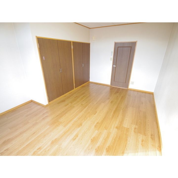 ファーストハイム東和田105の内装