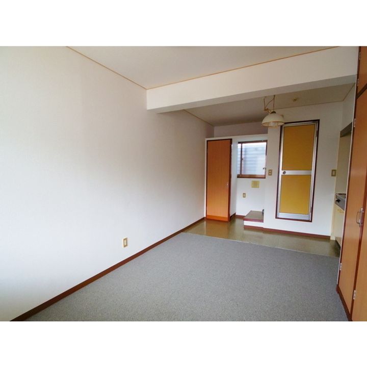 プチメゾン小林5の居間