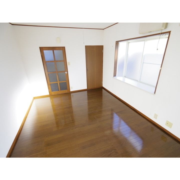 T-HOUSE宮沖201の内装