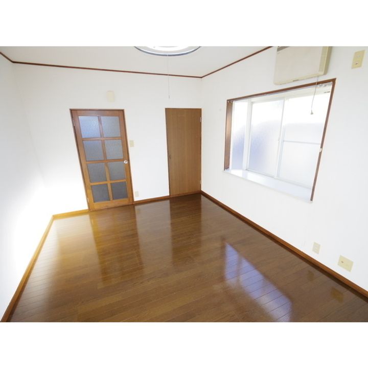 T-HOUSE宮沖201の内装