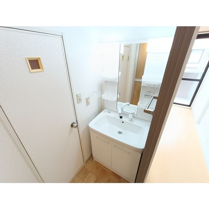 シャルム若里 C棟110のその他画像