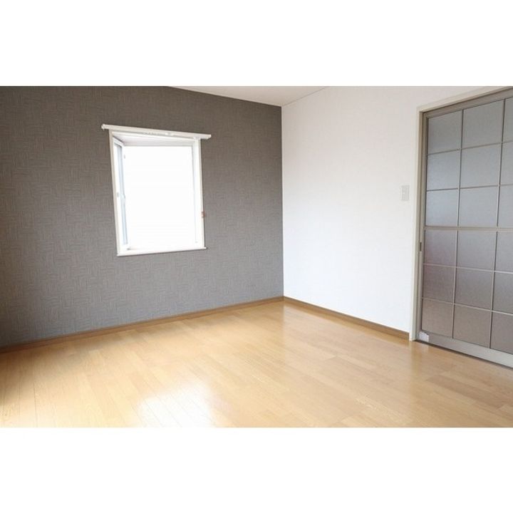 フレグランス若槻 A・BA102の居間