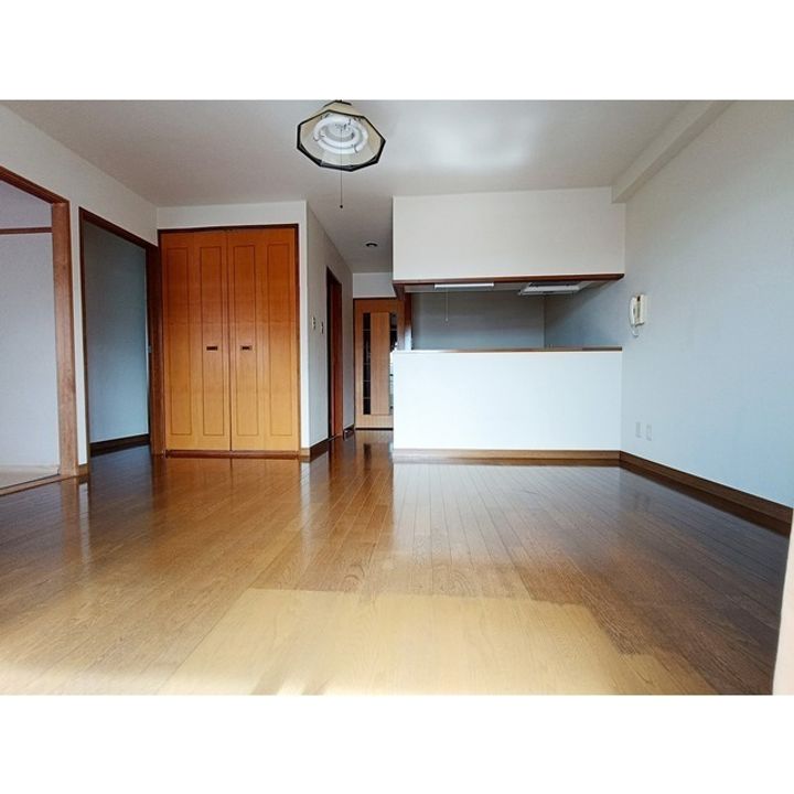 プライムハイツR・Kの居間