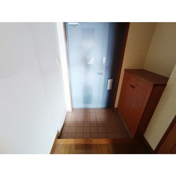 プライムハイツR・Kの玄関