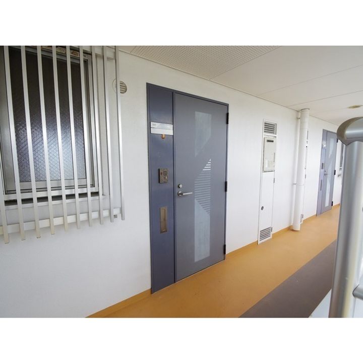 プライムハイツR・K502の玄関