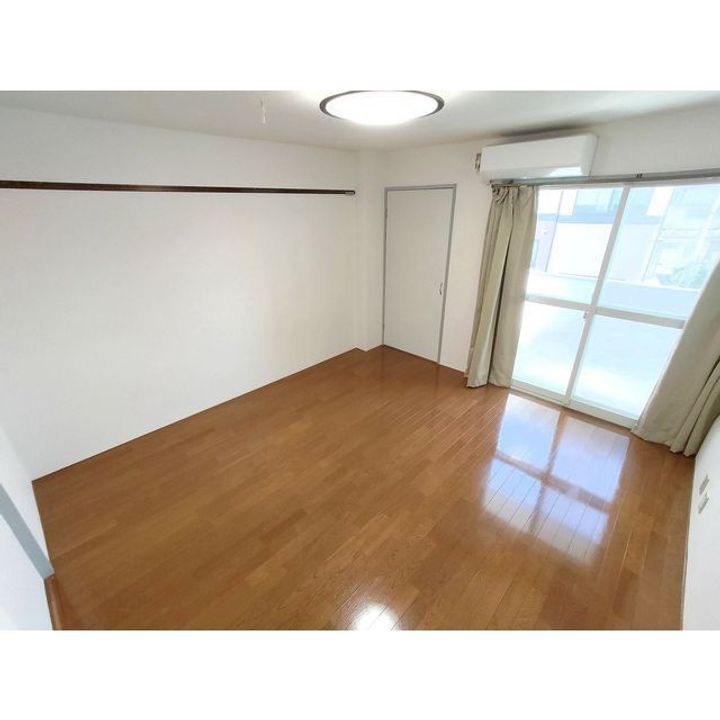 コーポT&T吉田206の居間