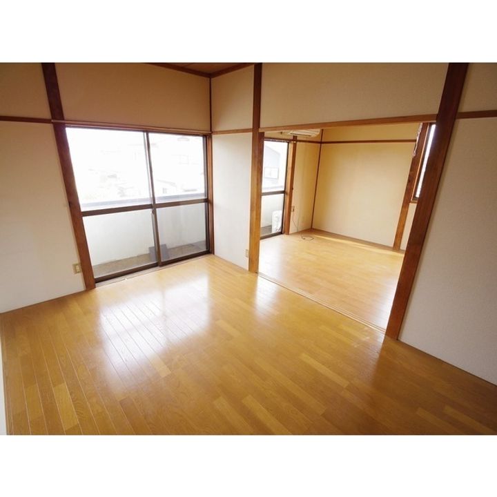 山上ハイツ201の居間