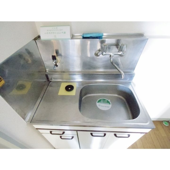 レヂデンス・ナガノ201のキッチン