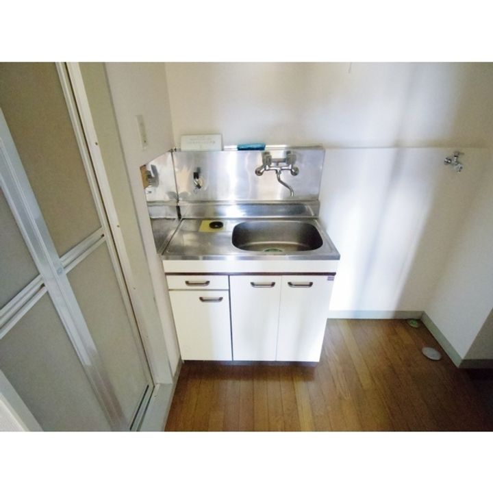 レヂデンス・ナガノ201のキッチン