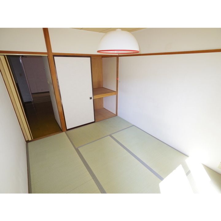 アルプスハイツ203の居間