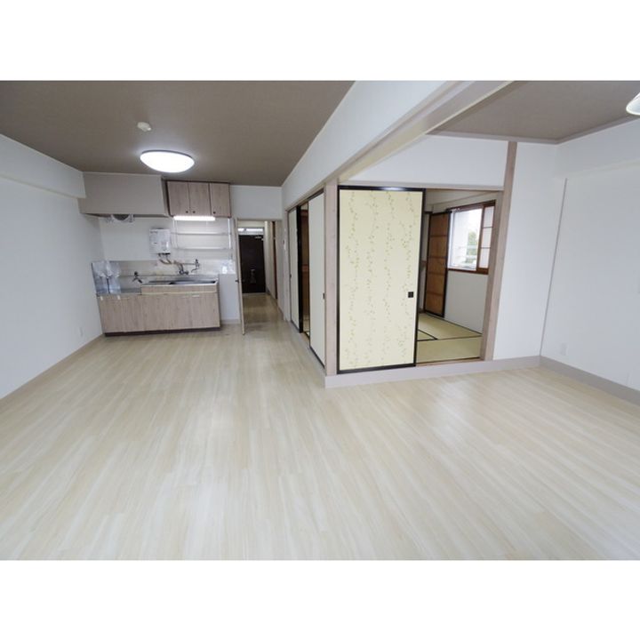 岡田ハイム301の居間