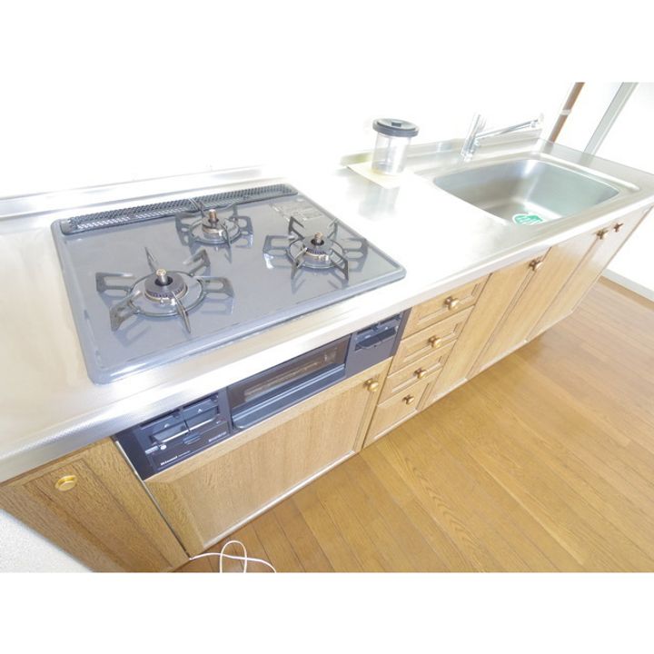 Y’Sコート105のキッチン