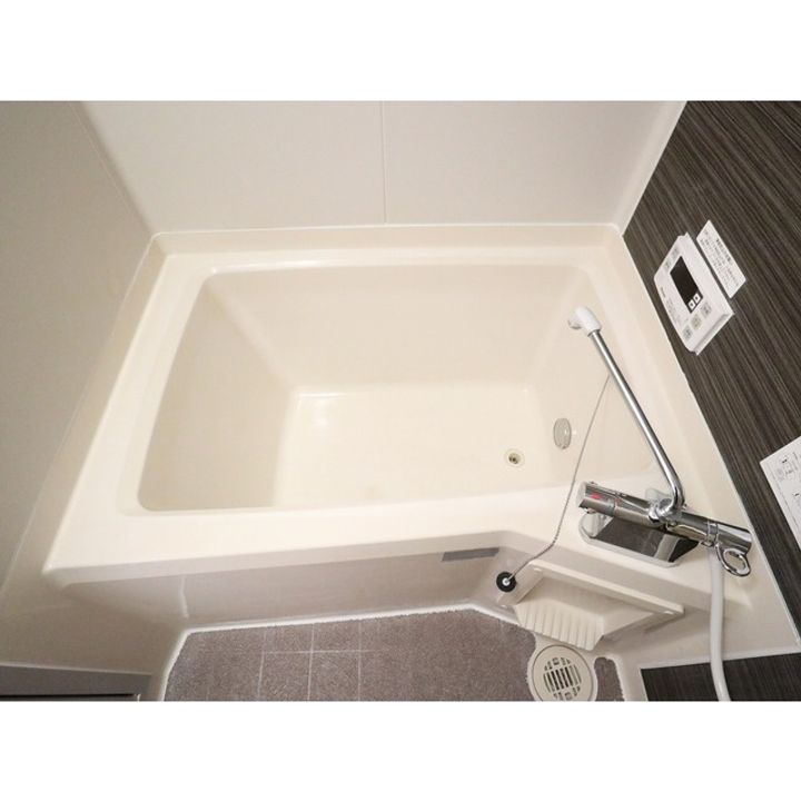 コート岡田屋 A棟の居間