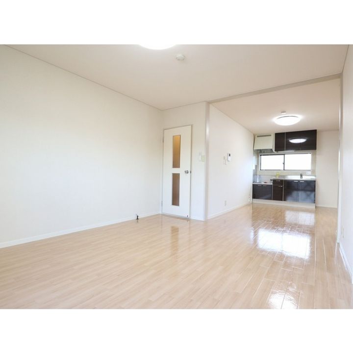 コート岡田屋 A棟の居間