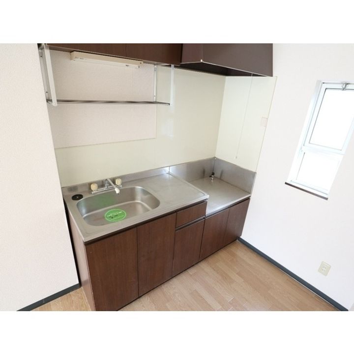 ハイツエコー102のキッチン