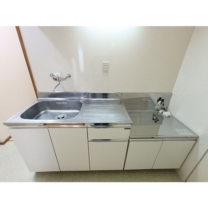 コスモスハイツ202のキッチン