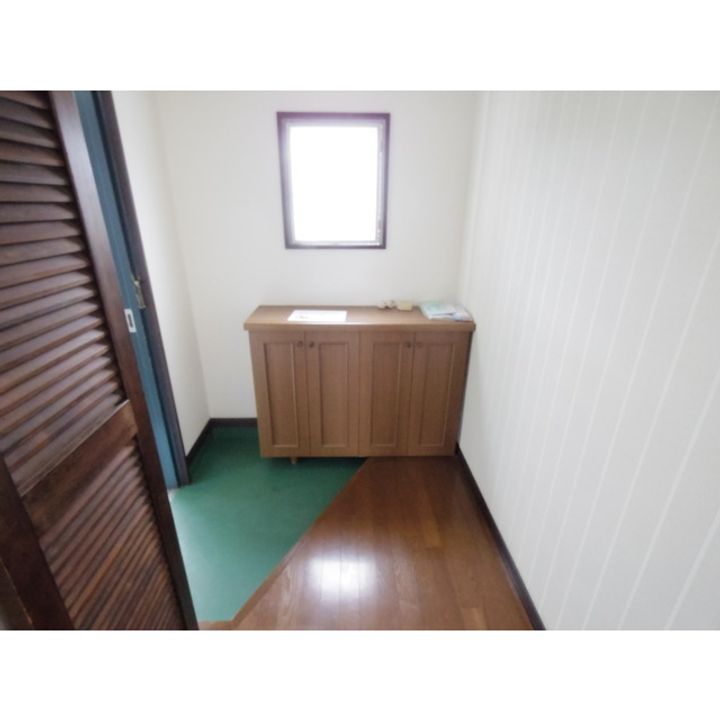 コーポHARU201の玄関