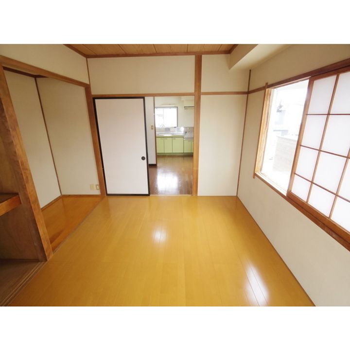 コーポHARU201の居間