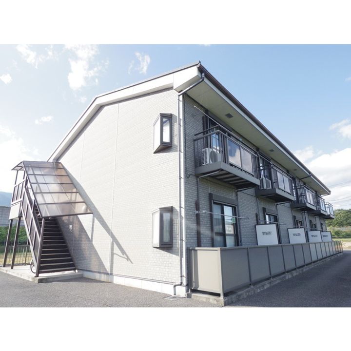 サープラスベルク103の外観