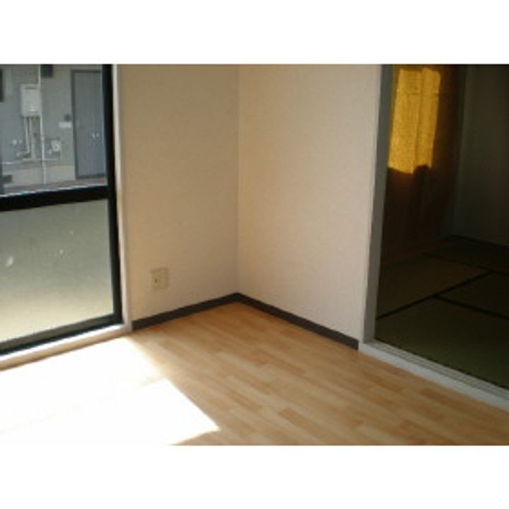 ファインパレス B202の内装